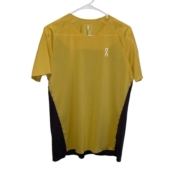 On Running  Man Tee-shirt Size S ! - Picture 1 of 5